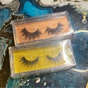 Pair of luxe false lashes Brand New!